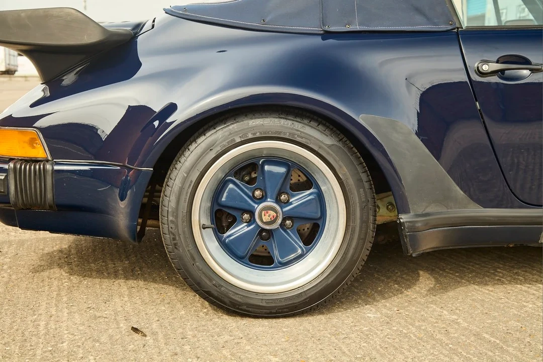 1986 Porsche 911 Carrera 3.2 - Image 24 of 30