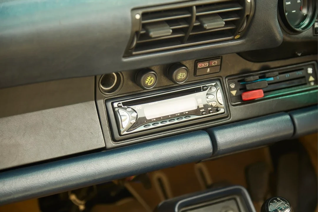 1986 Porsche 911 Carrera 3.2 - Image 29 of 30