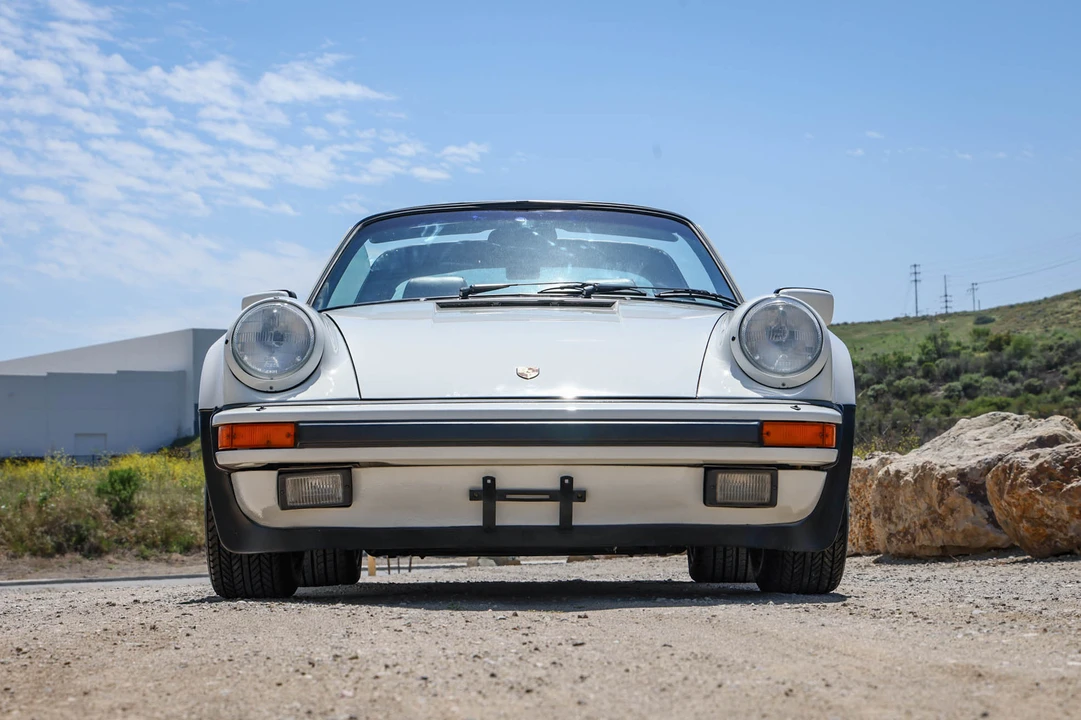 1986 Porsche 911 Carrera 3.2 - Image 17 of 31