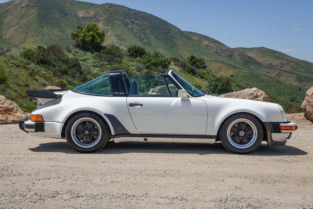 1986 Porsche 911 Carrera 3.2 - Image 12 of 31