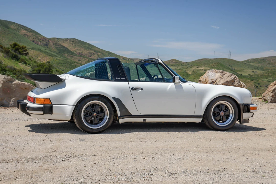 1986 Porsche 911 Carrera 3.2 - Image 11 of 31
