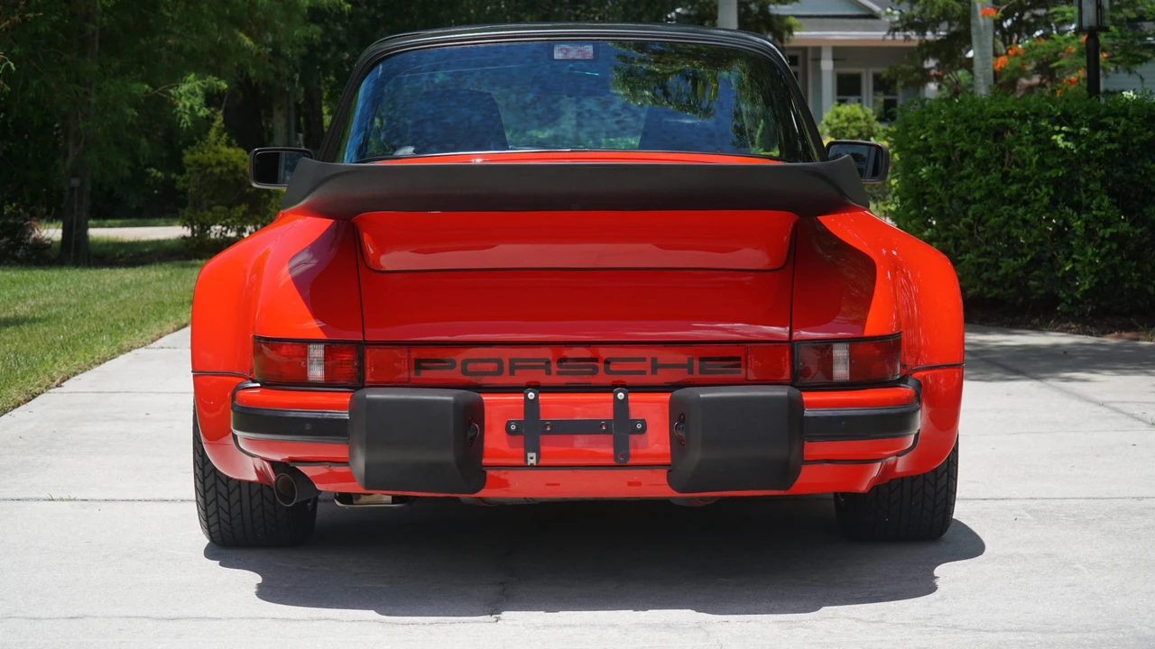 1986 Porsche 911 Carrera 3.2 - Image 15 of 31