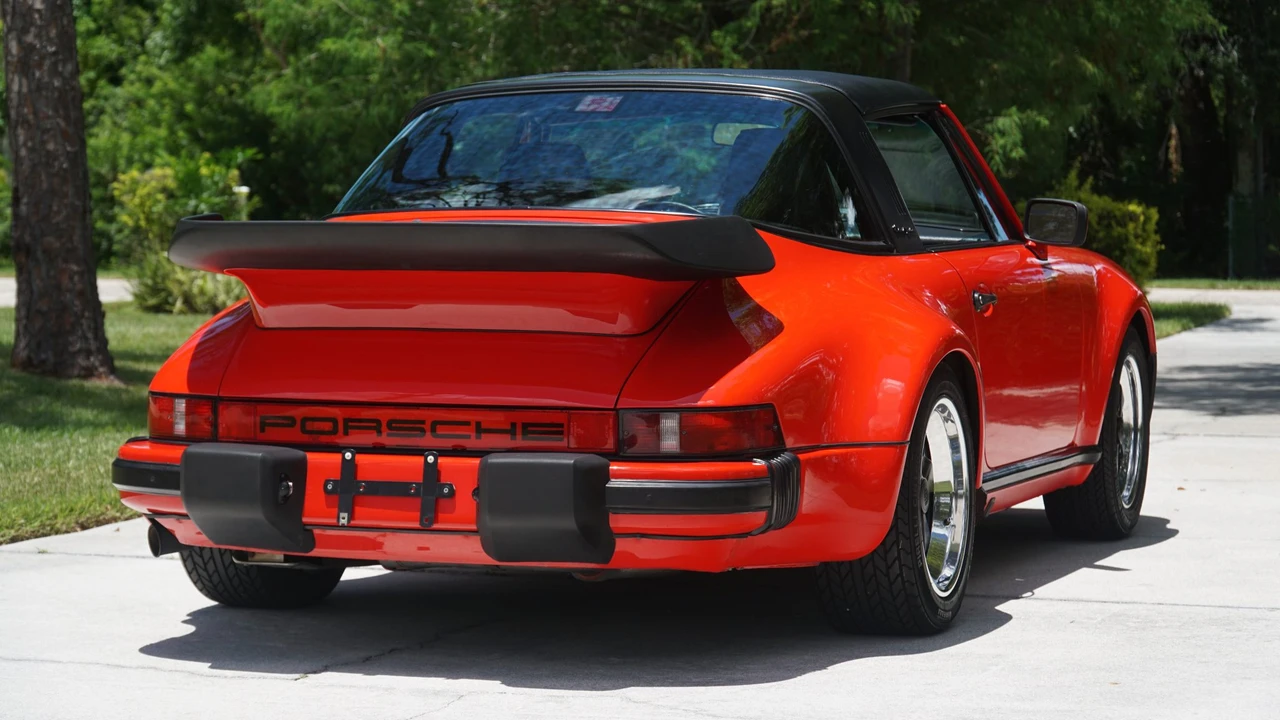 1986 Porsche 911 Carrera 3.2 - Image 16 of 31