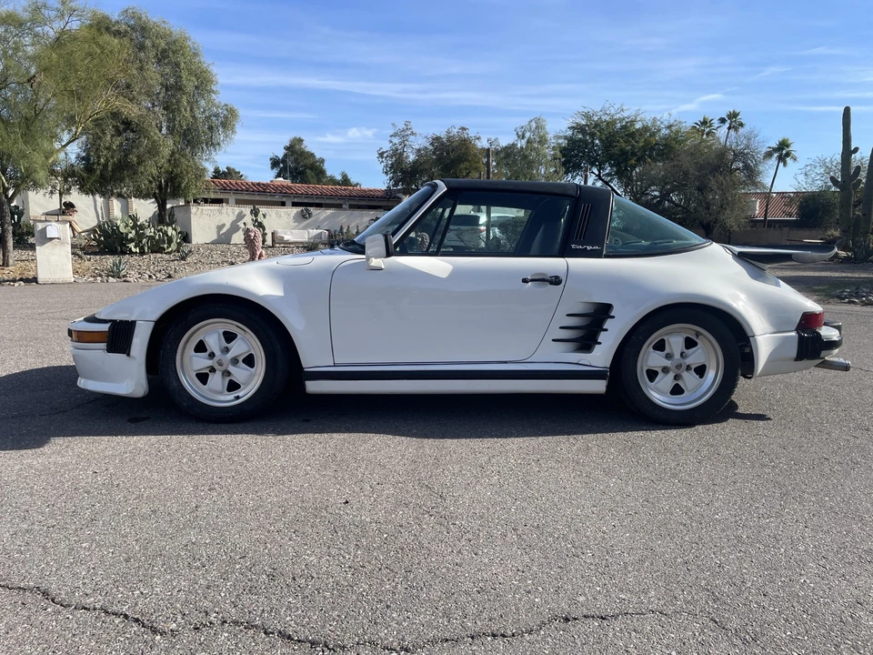 1986 Porsche 911 Carrera 3.2 - Image 17 of 31