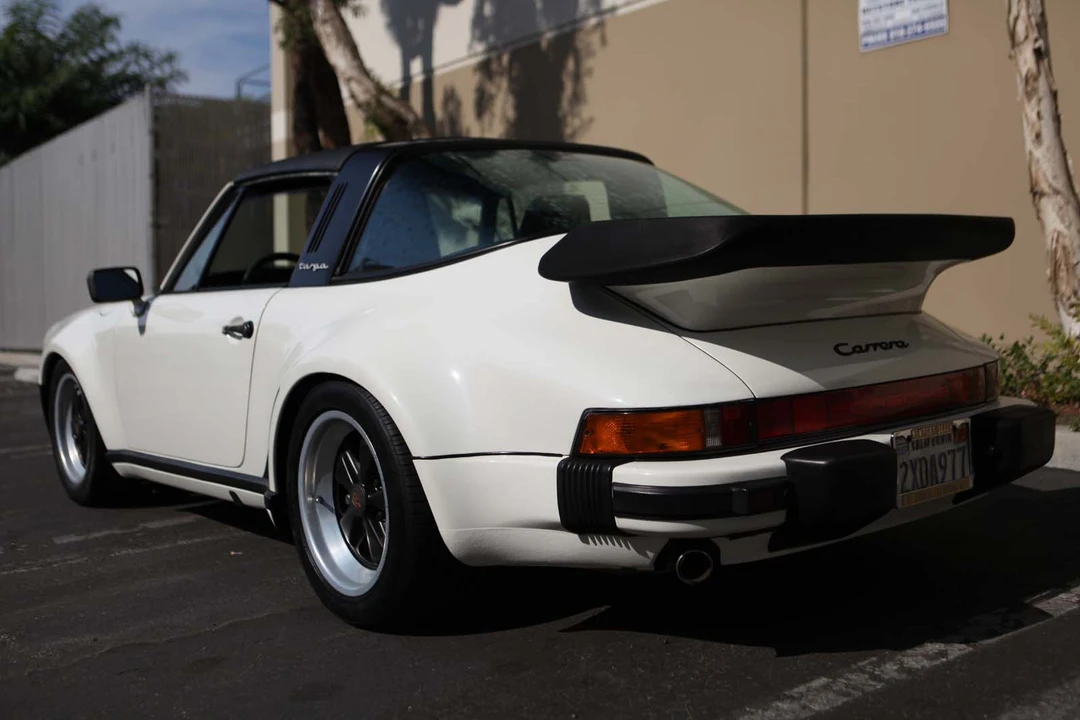 1986 Porsche 911 Carrera 3.2 - Image 5 of 31