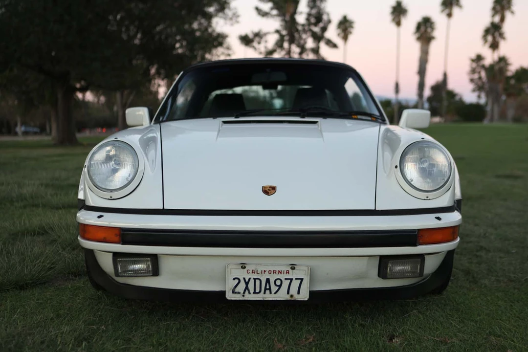 1986 Porsche 911 Carrera 3.2 - Image 25 of 31