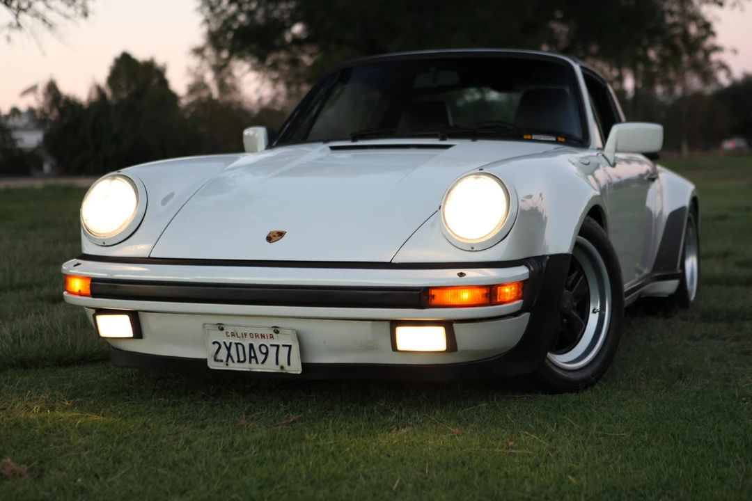 1986 Porsche 911 Carrera 3.2 - Image 27 of 31
