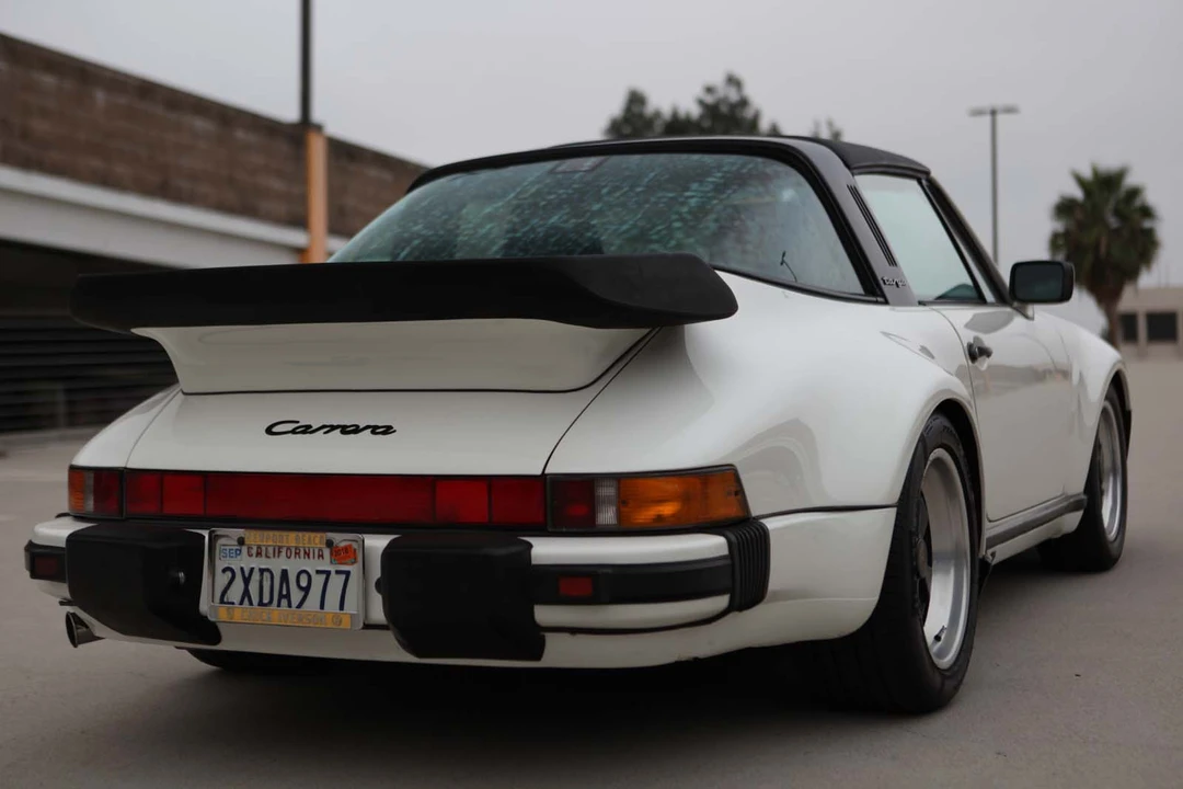 1986 Porsche 911 Carrera 3.2 - Image 14 of 31