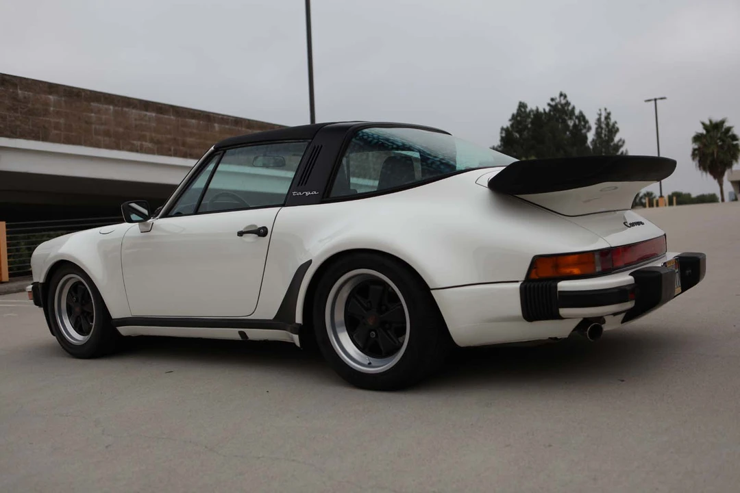 1986 Porsche 911 Carrera 3.2 - Image 19 of 31
