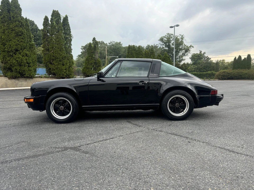 1986 Porsche 911 Carrera 3.2 - Image 10 of 31