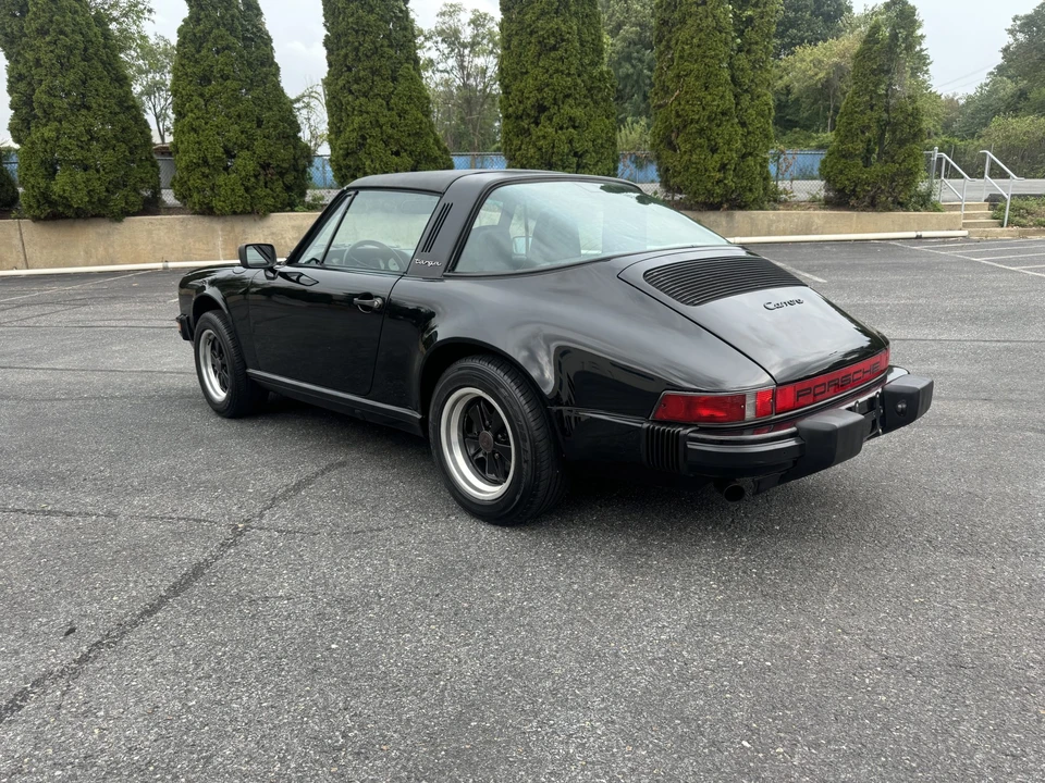 1986 Porsche 911 Carrera 3.2 - Image 9 of 31