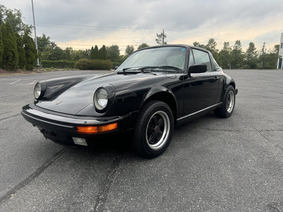 1986 Porsche 911 Carrera 3.2 - Image 2 of 31
