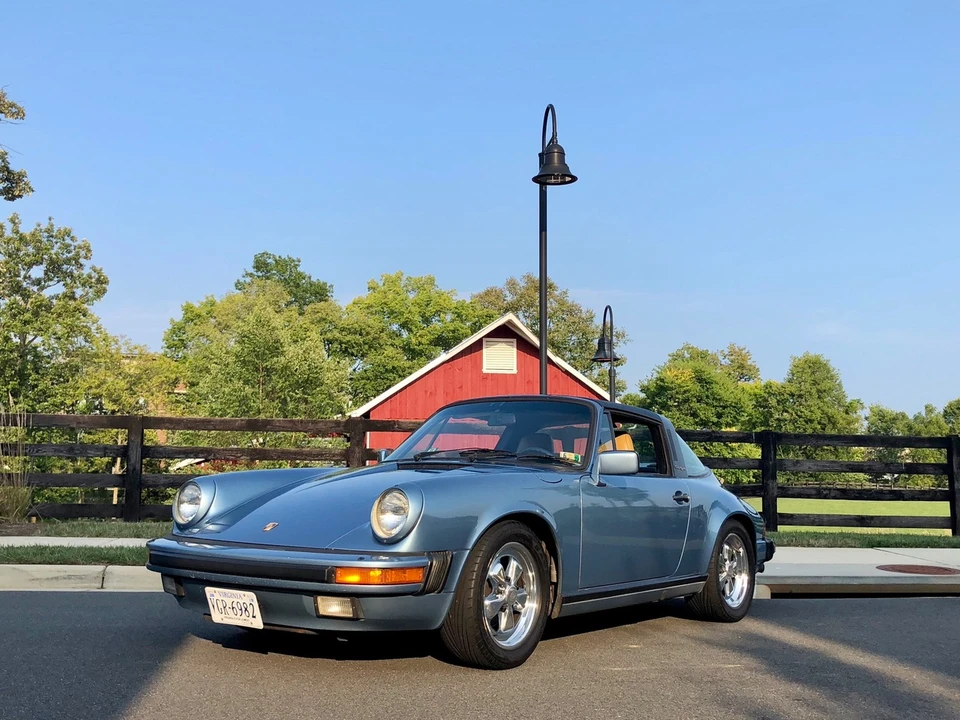 1986 Porsche 911 Carrera 3.2 - Image 8 of 31