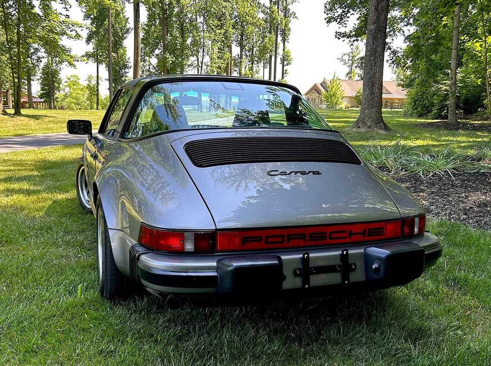 1986 Porsche 911 Carrera 3.2 - Image 17 of 31