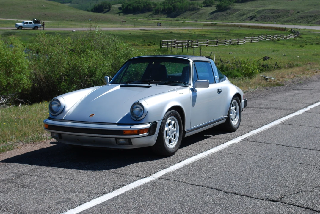 1986 Porsche 911 Carrera 3.2 - Image 2 of 31
