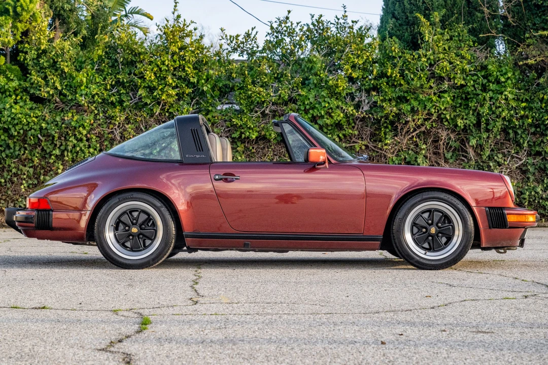 1986 Porsche 911 Carrera 3.2 - Image 4 of 31