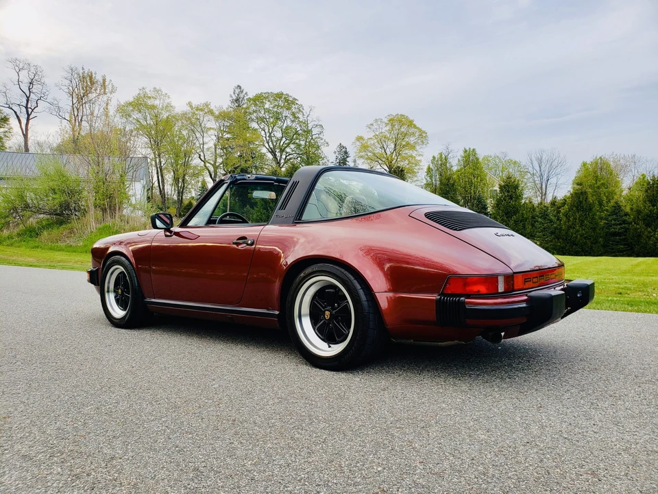 1986 Porsche 911 Carrera 3.2 - Image 7 of 31