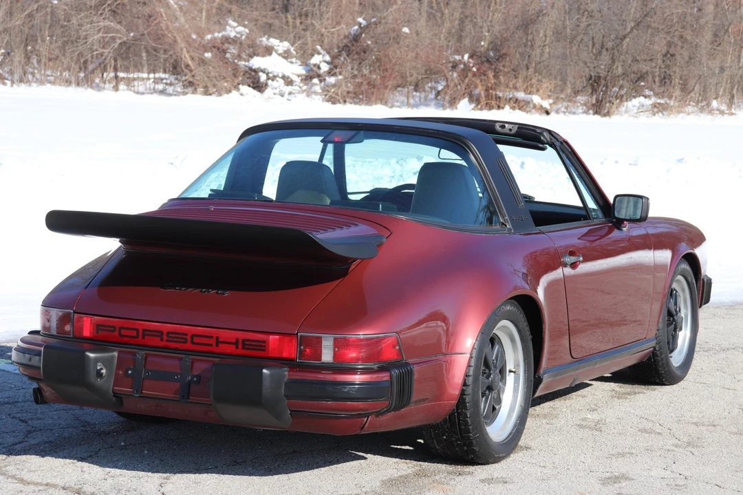 1986 Porsche 911 Carrera 3.2 - Image 11 of 31