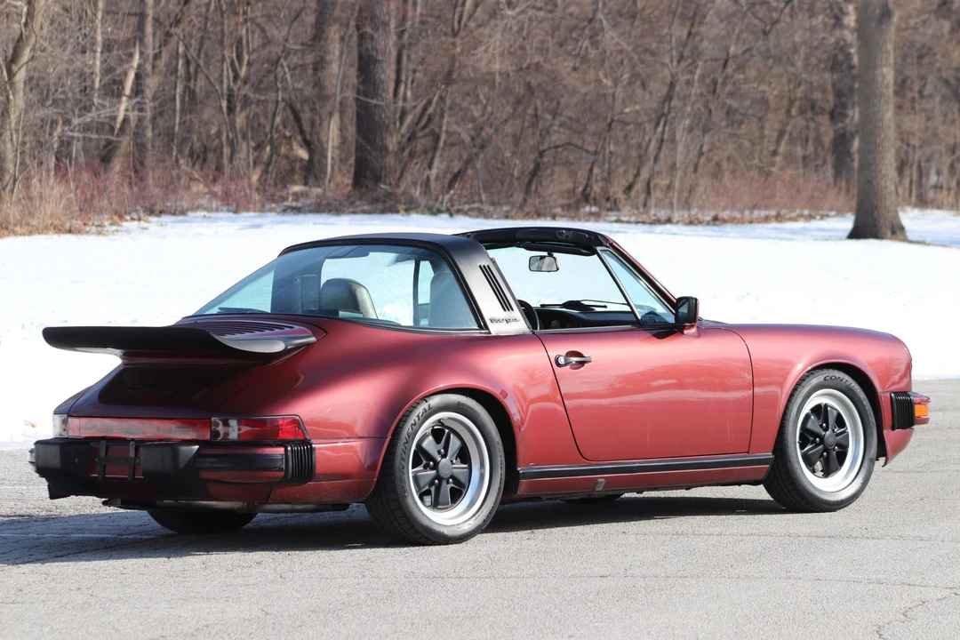 1986 Porsche 911 Carrera 3.2 - Image 12 of 31