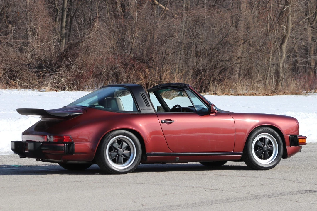 1986 Porsche 911 Carrera 3.2 - Image 14 of 31