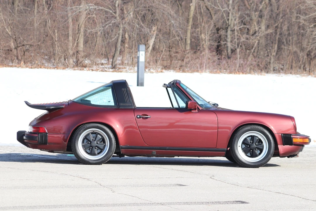 1986 Porsche 911 Carrera 3.2 - Image 17 of 31
