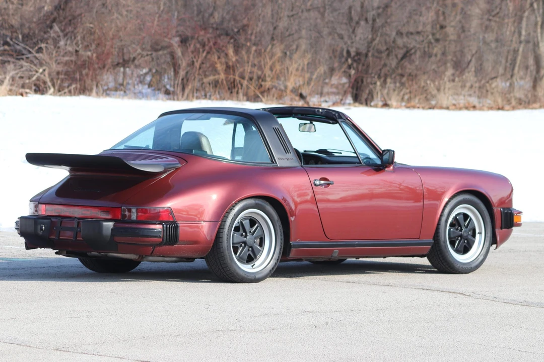 1986 Porsche 911 Carrera 3.2 - Image 13 of 31