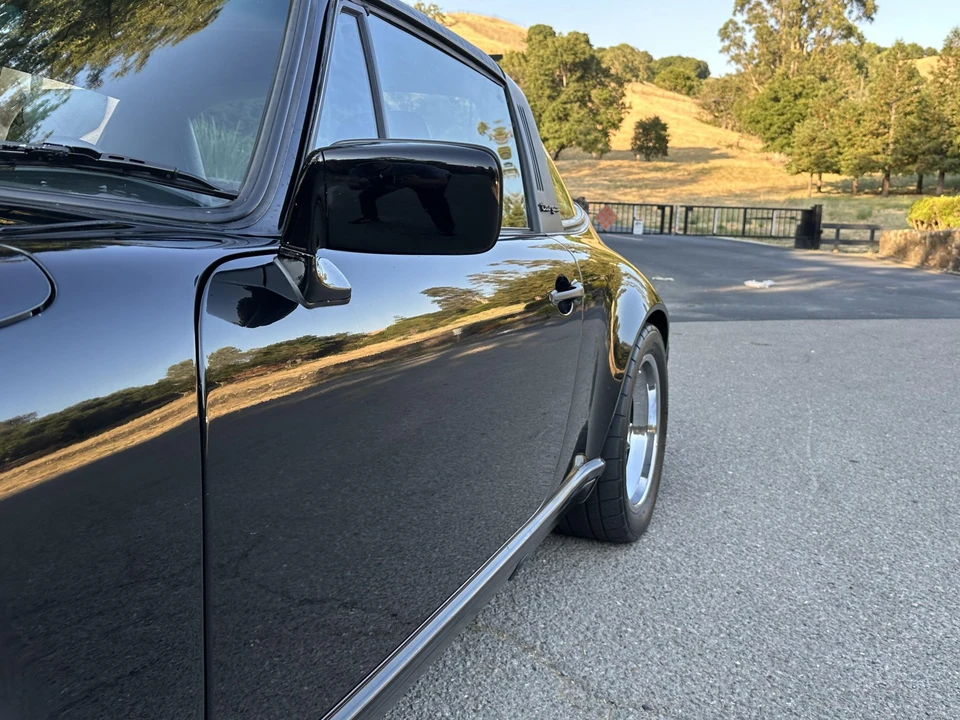 1986 Porsche 911 Carrera 3.2 - Image 27 of 31