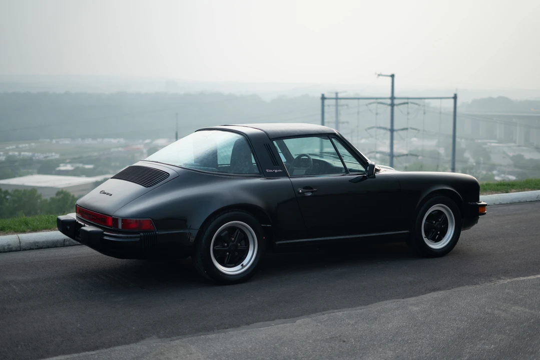 1986 Porsche 911 Carrera 3.2 - Image 20 of 31
