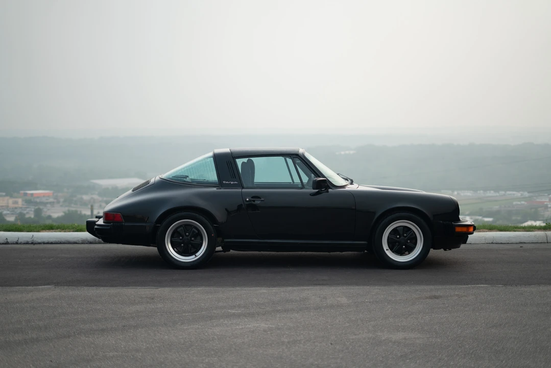 1986 Porsche 911 Carrera 3.2 - Image 23 of 31