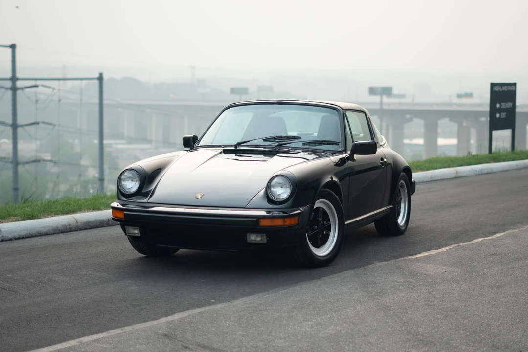 1986 Porsche 911 Carrera 3.2 - Image 3 of 31