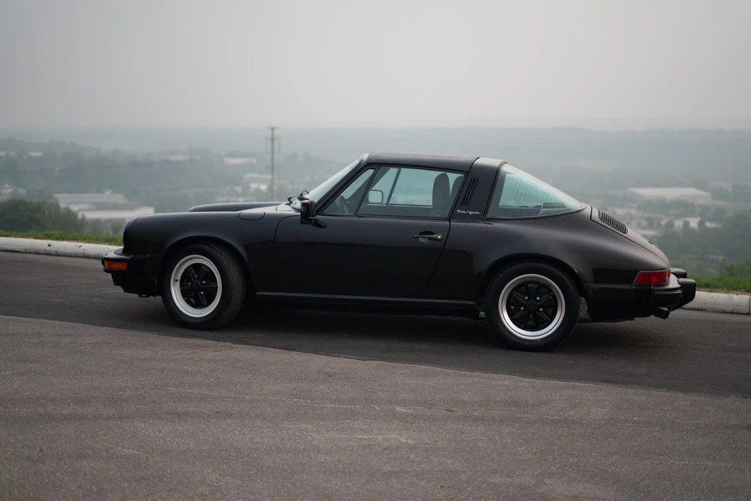 1986 Porsche 911 Carrera 3.2 - Image 11 of 31