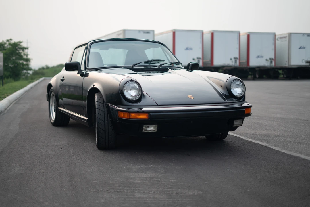 1986 Porsche 911 Carrera 3.2 - Image 30 of 31
