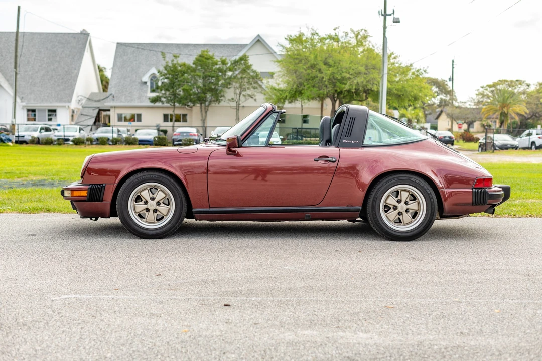 1986 Porsche 911 Carrera 3.2 - Image 7 of 31