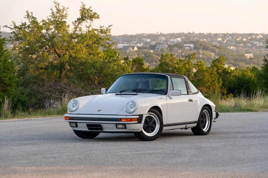 1986 Porsche 911 Carrera 3.2 - Image 12 of 31