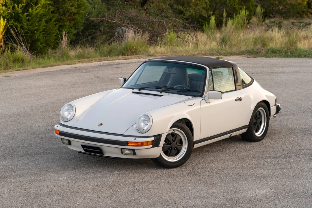 1986 Porsche 911 Carrera 3.2 - Image 13 of 31