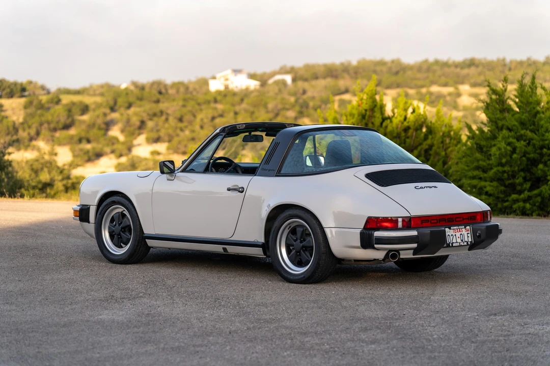 1986 Porsche 911 Carrera 3.2 - Image 24 of 31