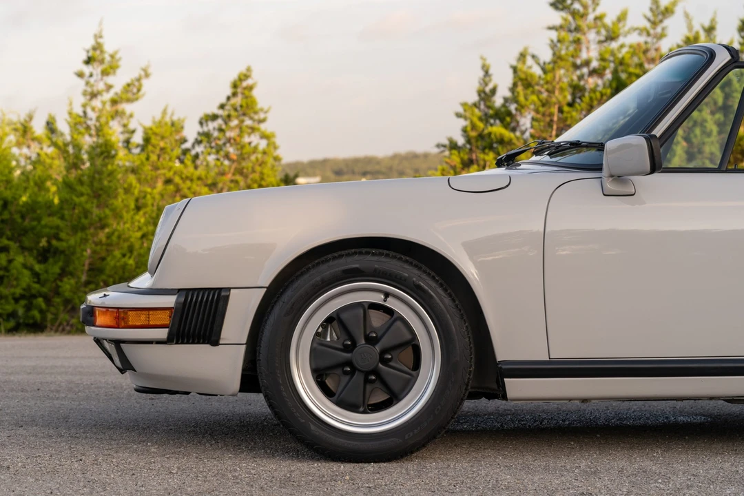 1986 Porsche 911 Carrera 3.2 - Image 28 of 31