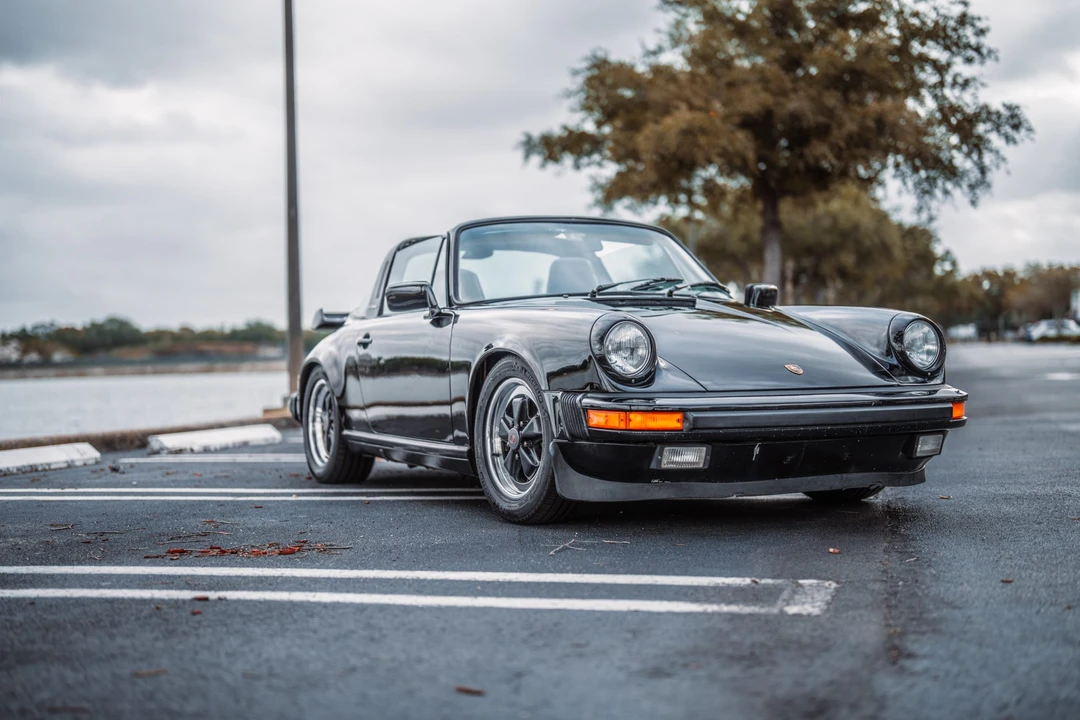 1986 Porsche 911 Carrera 3.2 - Image 8 of 31