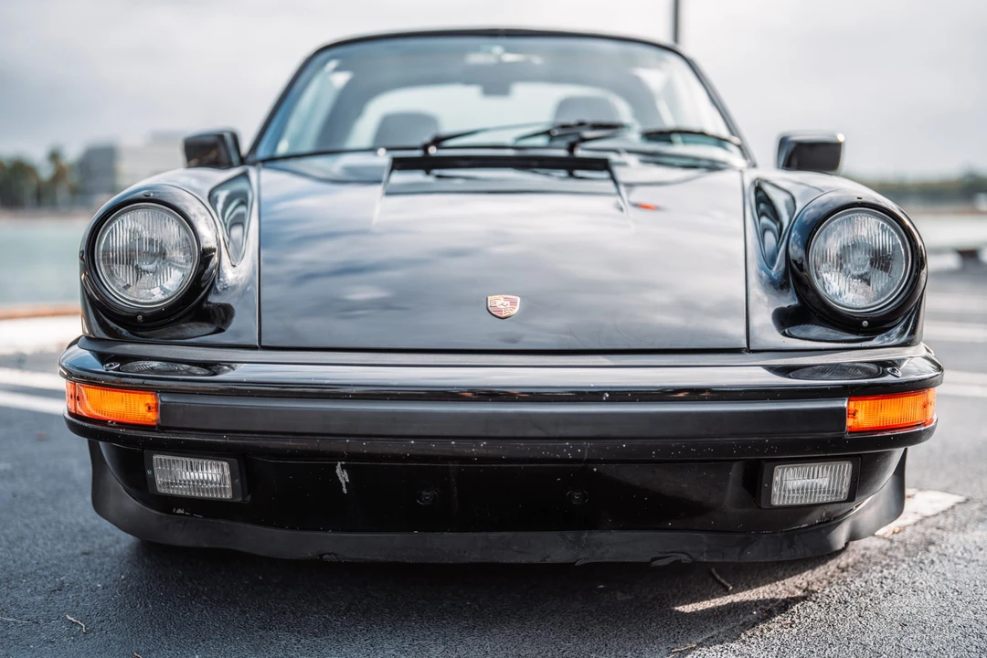 1986 Porsche 911 Carrera 3.2 - Image 6 of 31