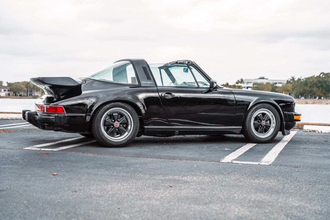 1986 Porsche 911 Carrera 3.2 - Image 14 of 31