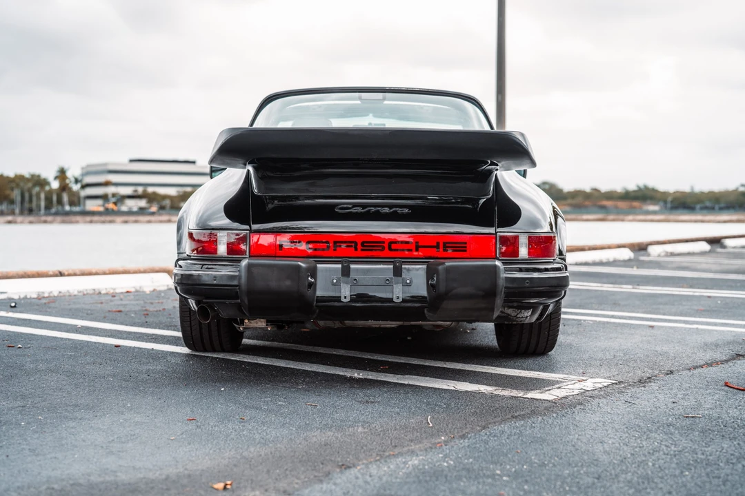 1986 Porsche 911 Carrera 3.2 - Image 18 of 31