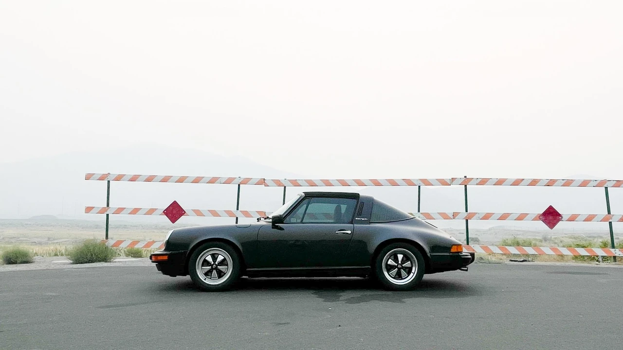 1986 Porsche 911 Carrera 3.2 - Image 9 of 31