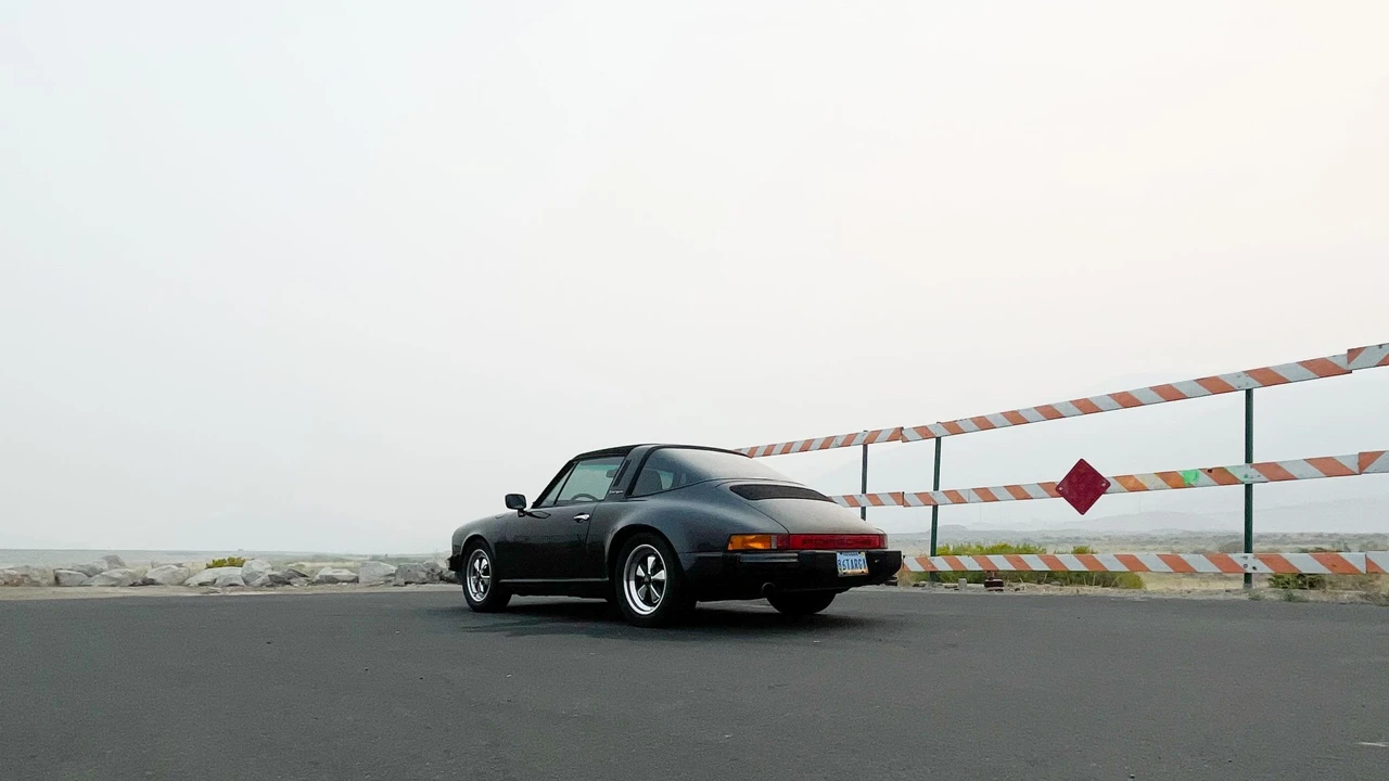 1986 Porsche 911 Carrera 3.2 - Image 15 of 31