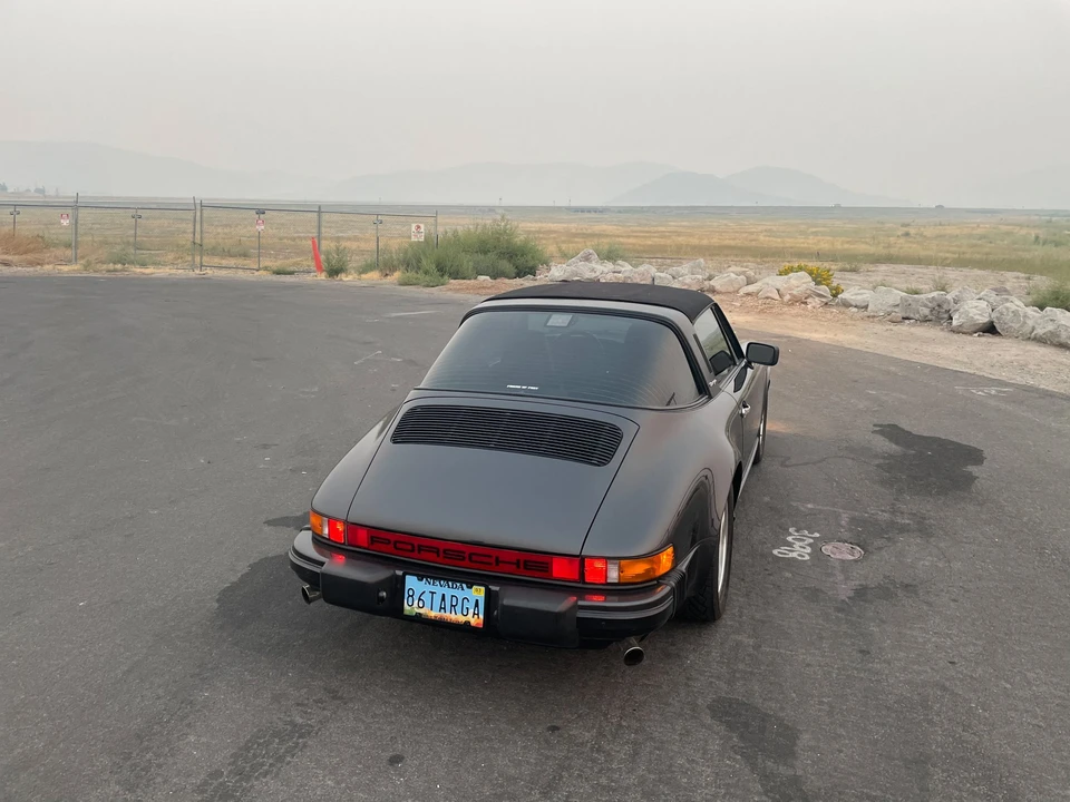 1986 Porsche 911 Carrera 3.2 - Image 24 of 31