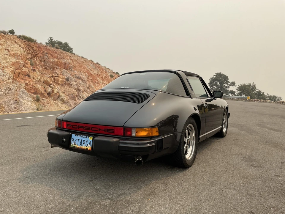 1986 Porsche 911 Carrera 3.2 - Image 26 of 31