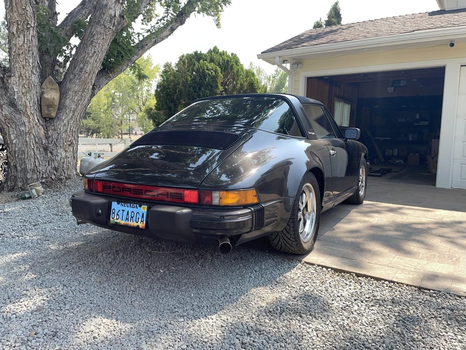 1986 Porsche 911 Carrera 3.2 - Image 27 of 31