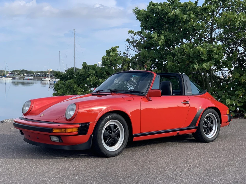 1986 Porsche 911 Carrera 3.2 - Image 6 of 31