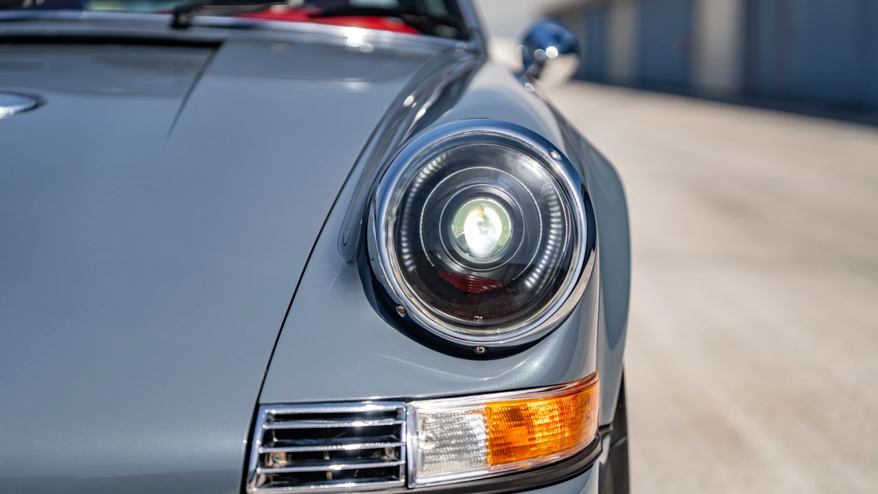 1986 Porsche 911 Carrera 3.2 - Image 11 of 31