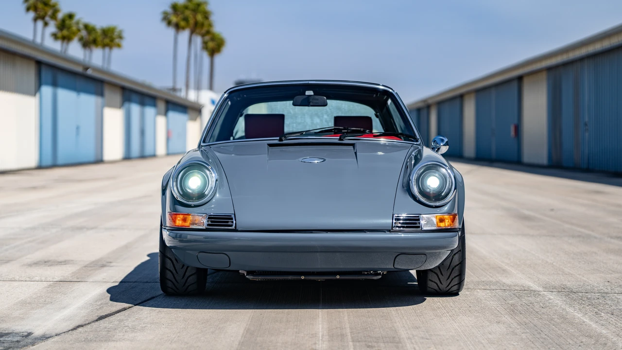 1986 Porsche 911 Carrera 3.2 - Image 2 of 31
