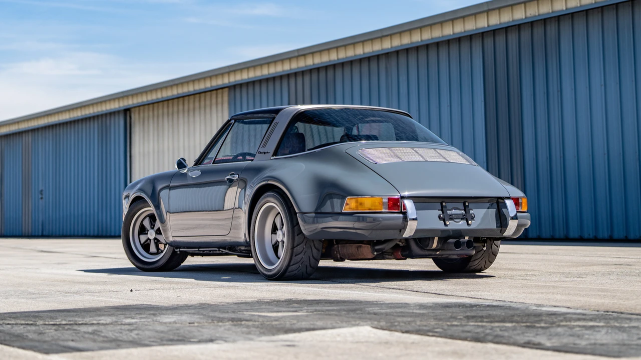 1986 Porsche 911 Carrera 3.2 - Image 6 of 31